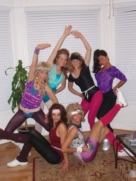 Jane Fonda workout costume idea for a group of girls Jane Fonda Style, Funny Group Halloween Costumes, Spirit Halloween Costumes, 80s Party Outfits, 80s Workout, Group Costumes, Group Halloween Costumes, Jane Fonda, Creative Halloween Costumes