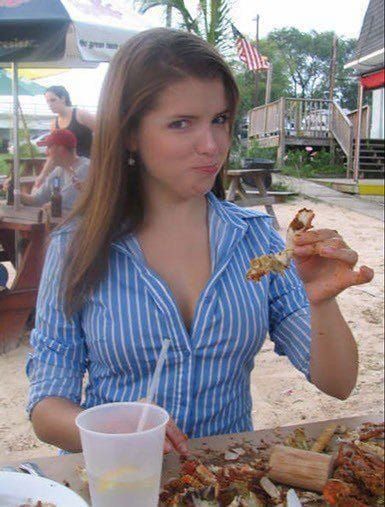 Anna Kendrick only fans | 😍😍😍😍 | Facebook Anna Kendrick Pitch Perfect, Anne Kendrick, Lea Seydoux, American Pie, Anna Kendrick, Female Actresses, Pitch Perfect, Woman Crush, Celebrities Female