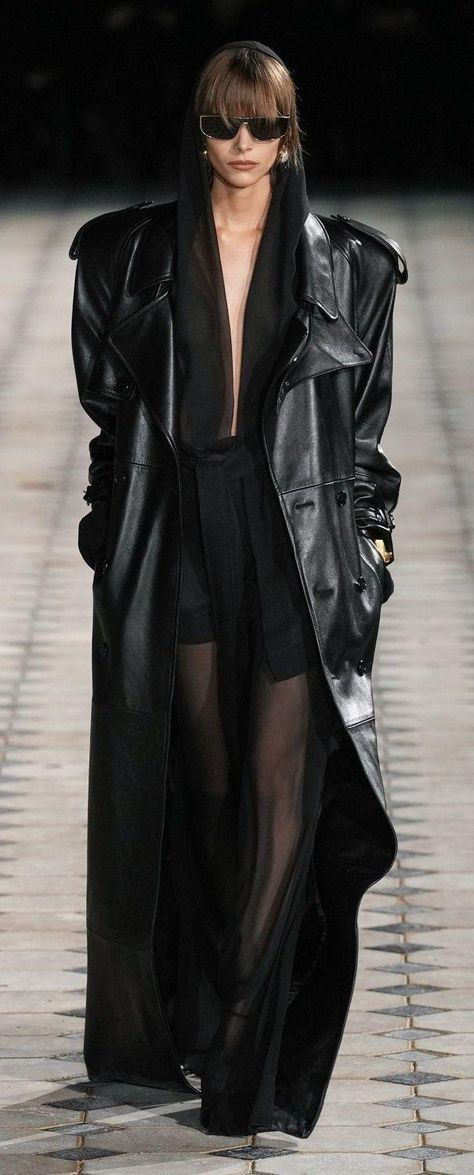 Cosmos Ysl Spring 2023, Ysl Spring 2024, Ysl Fashion Runway, Ysl Menswear 2023, Belts 2022 Trends, Ysl 2023 Runway, Ysl Fall 2023, Gala 2023 Dresses, Ysl Inspired Outfit