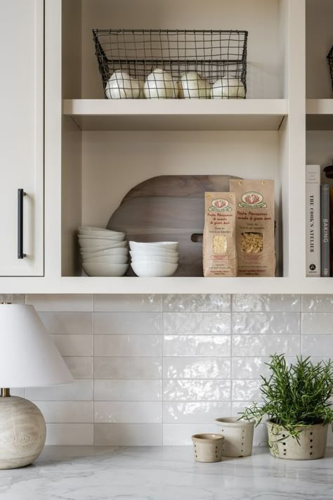 This is defintely the tile we want for the kitchen! It keeps it clean but has a mid-century touch. Kitchen Studio Mcgee, Mcgee And Co Kitchen, Mountainside Retreat, Mcgee Bathroom, Mcgee Kitchen, Studio Mcgee Kitchen, Mcgee Home, Kitchen Studio, Kitchen Backsplash Designs