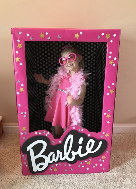 Diy Barbie Box Photo Booths, Barbie 3rd Birthday Party, Barbie Box Diy, Barbie Photo Booth, Barbie Bday, Barbie Decorations, Barbie Party Decorations, Barbie Theme Party, Barbie Box