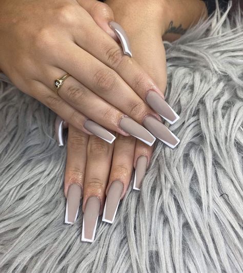 Matte Acrylic Nails, Nails Grunge, Coffin Nails Matte, Coffin Shape, Trim Nails, Brown Nails, Square Acrylic Nails, Minimalist Nails, Coffin Nails Designs