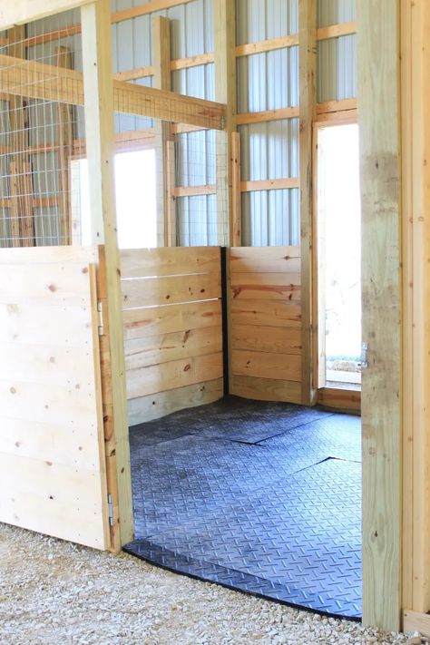 Horse Stalls Cheap, Easy Horse Stalls, Horse Stall Floor, Horse Stalls Diy, Stall Flooring, Barn Remodel, Equine Veterinary, Horse Farm Ideas, Diy Horse Barn