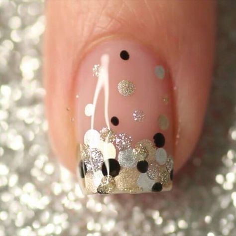 Clear Coat and Confetti Nails New Years, New Years Eve Nails, Sam Hunt, Black Licorice, Glamorous Nails, Dots Nails, Nail Swag, New Year's Nails, Fancy Nails