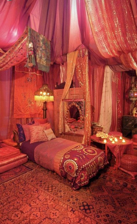 Hooka Room Ideas, Genie Room Aesthetic, Romani Room, Indian Inspired Bedroom Bohemian Style, Middle Eastern Decor Bedroom, Romani Room Decor, Ceiling Drapes Bedroom, Moraccon Theme Bedroom, Persian Bedroom Aesthetic