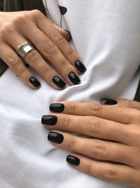 Stars Nails, Kutek Disney, Nagellack Trends, Milky Nails, Short Gel Nails, Black Nail Polish, Smink Inspiration, Makijaż Smokey Eye, Black Nail