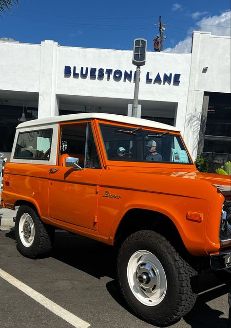 Orange Bronco, Cdg Wallpaper, Old Bronco, Early Bronco, Moving To Hawaii, Healthy Girl, Future Car, Vroom Vroom, Ford Bronco