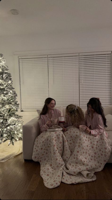 Friends Sleepover, Girl Sleepover, Girl Friendship, Pink Aura, Bestie Goals, Pink Girly Things, 12th Birthday, Friend Goals, Pajama Party