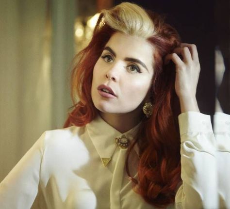 White Streak In Hair, Blonde Chunks, Dyed Bangs, Skunk Hair, Red Blonde Hair, Blonde Bangs, Blonde Streaks, Paloma Faith, Rockabilly Girl