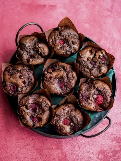 Chocolate Raspberry Muffins | SheerLuxe Chocolate And Raspberry Muffins, Muffin Flavours, Chocolate Raspberry Muffins, Choc Muffins, Raspberry Scones, Vegan Chocolate Recipes, Chocolate Muffin Recipe, Raspberry Cupcakes, Raspberry Muffins