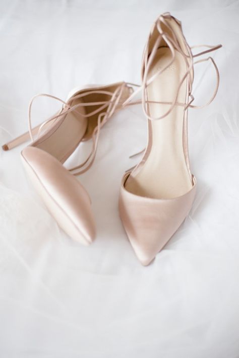 Sweet Restaurant, Restaurant Reception, Blush Heels, Beautiful Wedding Shoes, Wedding Autumn, Autumn Shoes, Pretty Heels, Perfect Wedding Shoes, Beautiful London