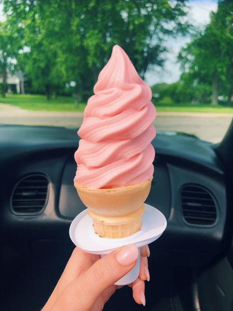 strawberry soft-serve // kinsey reese Strawberry Soft Serve, Yummy Aesthetic, Ice Cream Pink, Pretty Dessert, Soft Serve Ice Cream, Strawberry Ice Cream, Soft Serve, Cute Desserts, I Want To Eat