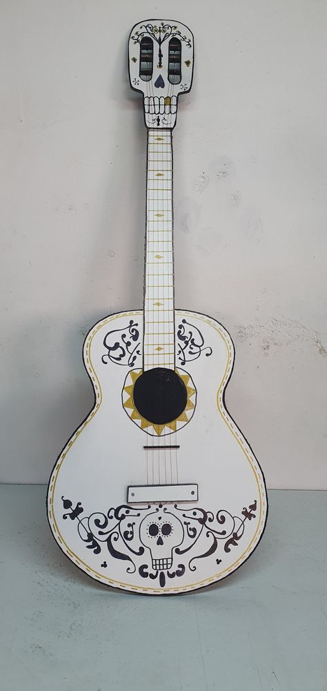 Mariachi Guitar, Disney Guitar, Coco Guitar, Coco Movie, Guitar Drawing, Guitar Obsession, Youth Center, Guitar Painting, Mosaic Ideas