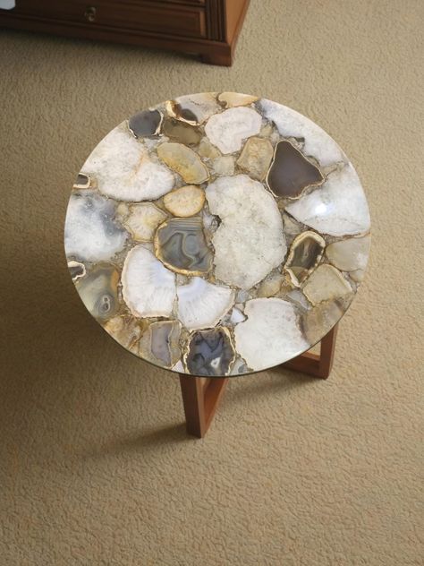 agate table can be a stunning addition to your home decor, adding a touch of natural elegance and sophistication to your living space. Here are some popular ways to use an agate table in your home ex, Dining Table, End Table, Side Table, Entryway Table, Nightstand, Home Office Desk etc. Note:-  ⭐We Can Accept Custom Order.  ⭐At the destination, the customer is responsible for paying any local taxes, customs fees, or VAT that may be due. ⭐The top will be free door-to-door delivery by FedEx or DHL Agate Side Table, Agate Coffee Table, Stone Round Table, Side Table Entryway, Coffee Table Mid Century, Table Entryway, Agate Table, Table Nightstand, Round Table Top