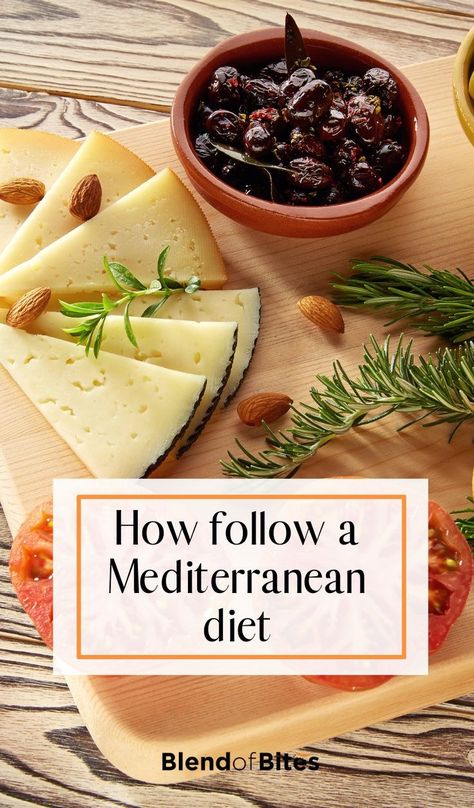 Although the Mediterranean diet does not involve stringent rules like calorie counting or macro tracking, followers need to consume foods that are part of the traditional diet identified by people from the Mediterranean. Check out how to follow a Mediterranean diet at www.blendofbites.com | diet meal plans Mediterranean Diet Rules, Mediterranean Diet Recipes Breakfast, Mediterranean Meal Plan, Macro Tracking, Healthy Diet Meal Plan, Mediterranean Diet Recipes Dinners, Mediterranean Diet Meal Plan, Mediterranean Diet Plan, The Mediterranean Diet