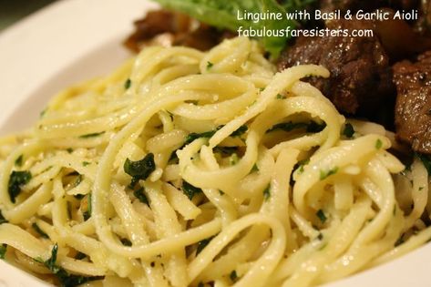 Pasta Aioli, Sourcrout Recipes, Nightshade Free Recipes, Dried Spices, Filet Mignon Recipes, Linguine Recipes, Italian Sausage Pasta, Aioli Recipe, White Sauce Pasta