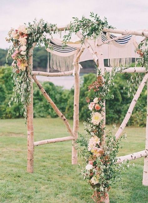 Huppah Wedding Fall, Fall Chuppah Flowers, Sunflower Chuppah, Boho Chuppah, Wildflower Chuppah, Fall Chuppah, Chuppah With Flowers, Cottage Wedding Ideas, Chuppah Inspiration