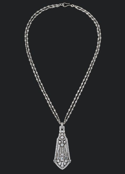 An Art Deco diamond necklace, 1920s Art Deco Necklace 1920s, 1920s Necklace, Platinum Necklace, Ceramic Furniture, Step Cut, Baguette Diamonds, Art Deco Necklace, Art Deco Diamond, Hook Clasp