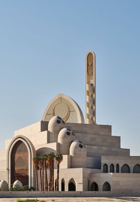 Mamluki Lancet Mosque: An architectural epitome of balancing ‘deen’ and 'duniya' Modern Middle Eastern Architecture, Contemporary Mosque, Islamic Building, Modern Mosque, Edit App, Mosque Interior, Mosque Design Islamic Architecture, School Building Design, Mosque Design