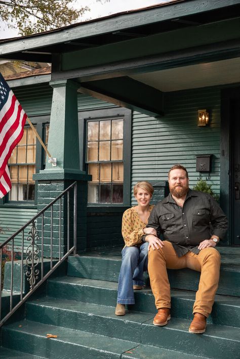 The Home Town Look: Use Bold Colors – Laurel Mercantile Laurel Mercantile, Erin Napier, Hand Printed Wallpaper, Dark Bedroom, Fairytale Stories, Grand Foyer, Virtual Baby Shower, Glass Cake Stand, Romantic Gestures