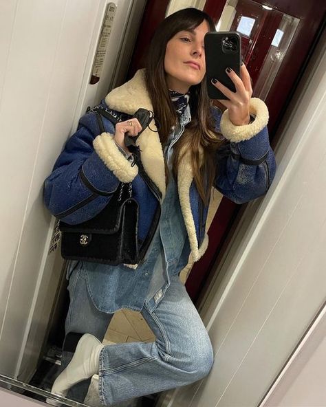 Leia Sfez on Instagram: "I could live in this jacket!" Shearling Jacket Outfit, Styling Scarves, Leia Sfez, Styling Jackets, Korean Winter Outfits, Styling Pants, Styling Boots, Winter Mood Board, Flannel Blouse