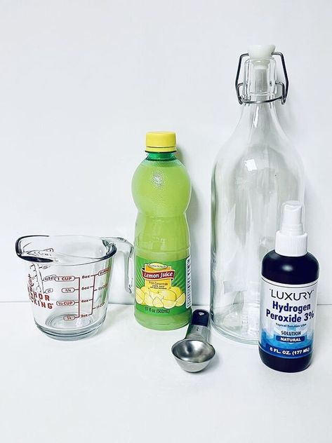 Ricotta Bites, Whiten Clothes, How To Bleach Whites, Natural Bleach Alternative, Red Wine Stain Removal, How To Whiten Clothes, Cleaning With Hydrogen Peroxide, Diy Bleach, Large Glass Bottle