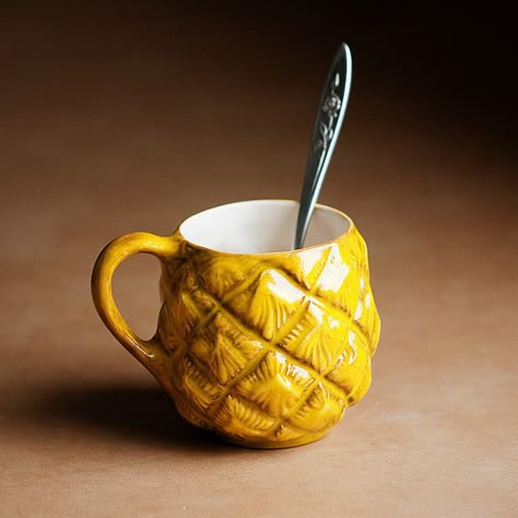 Pineapple Cup, Turkish Coffee Cups, Pineapple Decor, Cool Mugs, My Cup Of Tea, Cute Mugs, Coffee Addict, Cups And Mugs, Mellow Yellow