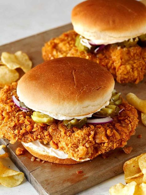 Pork Sandwiches Tenderloin, Breaded Pork Tenderloin, Tenderloin Sandwich, Fried Pork Tenderloin, Pork Chop Sandwiches, Midwest Style, Pork Tenderloin Sandwich, Pork Entrees, Spoon Fork Bacon