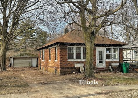 c.1933 Cheap House For Sale in Illinois $25K Cheap Old Houses For Sale, Cheap Houses For Sale, Marrying Young, Brick Cottage, Cheap Houses, Home Still, Moving To Los Angeles, Vintage Light Fixtures, Full Bathroom