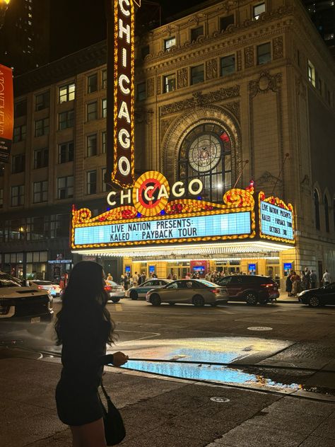 chicago concert Chicago Lifestyle Aesthetic, Living In Chicago Aesthetic, Chicago Birthday, Chicago Theater, Chicago Bars, Chicago Trip, Chicago Aesthetic, Chicago Loop, Chicago At Night