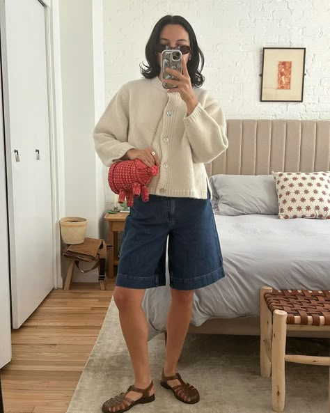 Mya Hansel | What’s that saying, spring in my step? Step into spring? | Instagram Mya Hansel, European Summer Outfits, Funky Outfits, Fashion Aesthetics, Wardrobe Outfits, Long Shorts, Signature Style, Minimalist Fashion, Simple Outfits