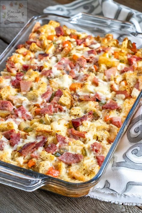 Colorful Ham Strata - Manila Spoon Ham Strata Recipes, Ham And Cheese Strata, Ham Strata, Cheese Strata Recipe, Sandwhich Bread, Strata Recipes Breakfast, Red And Green Peppers, Cheese Strata, Strata Recipes