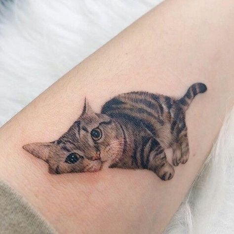 Animal Tattoo Simple, Neck Tattoo Women, Cat Lover Tattoo, Simple Cat Tattoo, Best Friends Tattoo, Cat Portrait Tattoos, Wallpapers Cat, Tattoo Pretty, Tatoo 3d