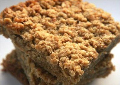 Chewy Banana Flapjack | Community Recipes | Nigella's Recipes | Nigella Lawson Banana Flapjack, Date Muffins, Banana Cakes, Nigella Lawson Recipes, Flapjack Recipe, Irish Food, Fruit Cobbler, Hotel Breakfast, Oat Cakes