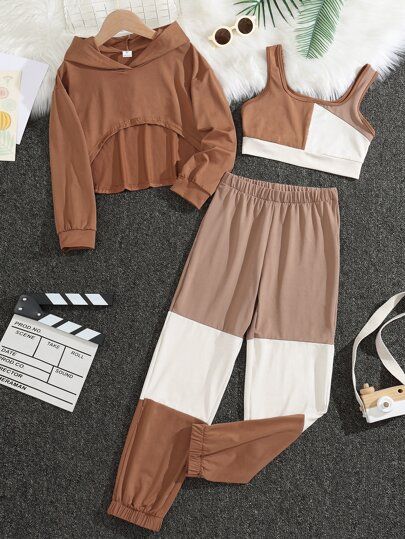 Girls Colorblock Crop Tank Top & Crop Hoodie & Sweatpants | SHEIN Sweatpants Crop Top Outfits, Brown Clothes Aesthetic, Nirvana Fashion, Brown Clothes, Crop Top And Sweatpants, Cropped Outfits, Crop Tops For Kids, Butterfly Designs, Cute Dress Outfits