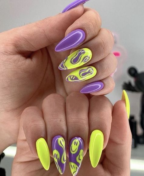 Rave Nails, Nail Design Glitter, Hippie Nails, Vibrant Nails, Classy Acrylic Nails, Almond Acrylic Nails, Short Acrylic Nails Designs, Design Nail, Neon Nails