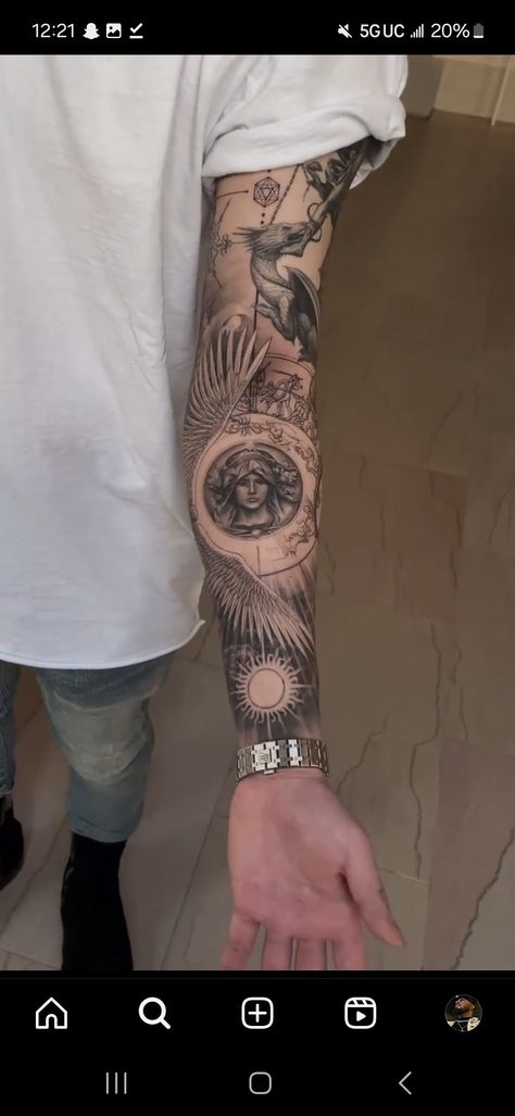 Mens Body Tattoos, Mirror Tattoos, Mandala Hand Tattoos, Blue Rose Tattoos, Hand And Finger Tattoos, Money Tattoo, Manga Tattoo, Half Sleeve Tattoos For Guys, Hand Tattoos For Women