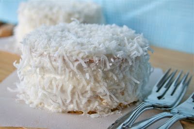 Curd Cake, Coconut Cakes, Coconut Cream Cheese Frosting, Lime Curd, Lemon Layer Cakes, Lemon Loaf Cake, Homemade Fajita Seasoning, Turtle Cheesecake, Coconut Cake Recipe