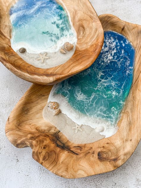 Teal And Light Blue, Art Rings, Beautiful Beach Scenes, Resin Bowl, Wood Bowls Carving, Art Plage, Art Bowls, Sand Sea, Turtle Painting