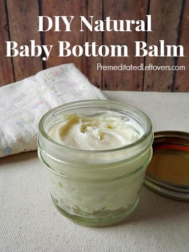 DIY Natural Baby Bottom Balm - I've always known how great beeswax is, now I'm even more in love with it! Perlengkapan Bayi Diy, Shae Butter, Baby Balm, Homemade Stuff, Diy Kosmetik, Baby Bottoms, Hand Mixer, Homemade Baby, Homemade Remedies