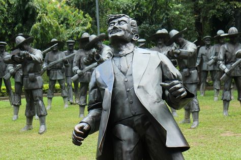 Within the Jose Rizal Memorial Protected Landscape, sometimes called Rizal Park, are many important statues commemorating Jose Rizal. The park stretches over 60 hectares and is gilled with lush lawns, ponds, wooded areas and ornamental gardens. It is however the statues of Filipino heroes that are the gardens biggest draw. The park is where Jose Rizal was executed by Spanish colonial authorities, and so has great historical importance within the countries culture. Rizal Park, Jose Rizal, Big Draw, Philippines Culture, Lush Lawn, Park Landscape, Painting Subjects, Famous Landmarks, Different Countries