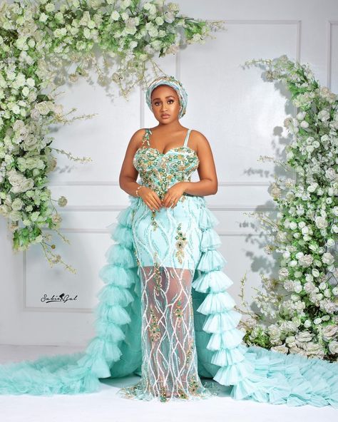 Mint Green Asoebi, Green Asoebi, Owambe Styles, Ankara Long Gown, Ankara Long Gown Styles, Photography Dress, Pink Photography, Occasion Outfit, Africa Dress