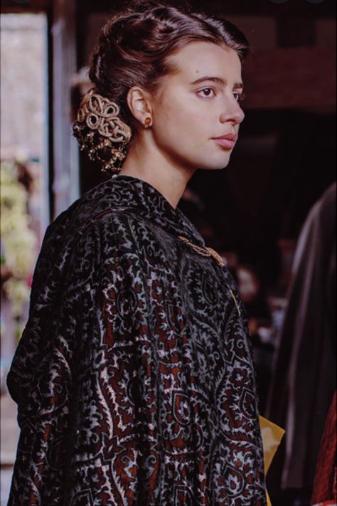 Nadia Parkes The Spanish Princess, Asoiaf Aesthetic, The Spanish Princess, Spanish Princess, Secret Lovers, Her Brother, Character Portraits, Face Claims, Knock Out