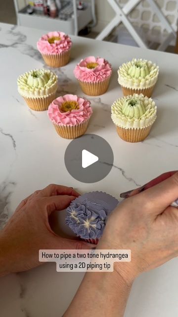 Buttercream Floral Cupcakes, Piping Tricks, 2d Piping Tip, Hydrangea Cupcakes, Decorated Cupcakes, Piping Tip, Buttercream Cupcakes, Floral Cupcakes, Icing Tips