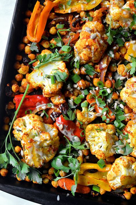 Vegetarian Harissa Recipes, Indian Roasted Vegetables, Harissa Vegetables, Harissa Chickpeas, Roast Chickpeas Oven, Harissa Roasted Vegetables, Harissa Cauliflower, Oven Roasted Chickpeas Healthy Snacks, Harissa Roasted Carrots