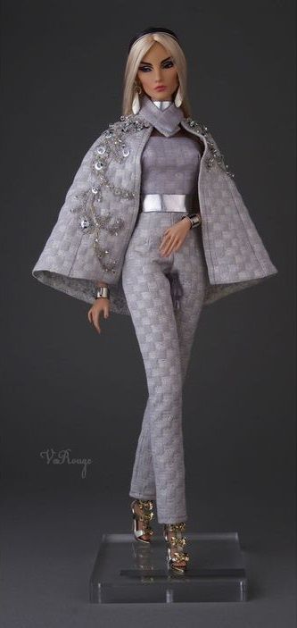 Designer Barbie, Barbie Doll Collection, Doll Makeover, Dress Barbie Doll, Classic Barbie, Barbie Wardrobe, Barbie Doll Clothing Patterns, Integrity Dolls, Barbie Fashionista Dolls