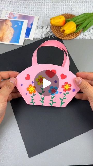 Paper Hand Bags Ideas, Paper Hand Bag Craft, Paper Bag Kids Crafts, Paper Bag Activities For Kids, Handmade Paper Bags Ideas, Easy Hand Crafts For Kids, Paper Folding Crafts For Kids, Paper Bags Ideas, Paper Bag Crafts For Kids