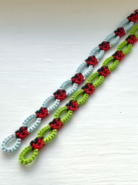 Normal pattern #146539 | BraceletBook Ladybug Bracelet, Yarn Bracelets, Bracelets Patterns, Diy Bracelets Patterns, Photo Bracelet, Braided Bracelets, Friendship Bracelet Patterns, Bracelet Patterns, Friendship Bracelet