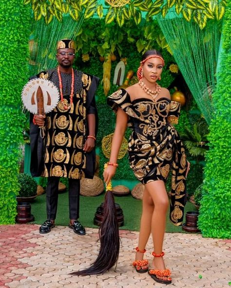 Style For Traditional Marriage, Isiagu Styles For Ladies, Isiagu Styles, Igbo Attire, Igbo Bride Traditional Weddings, Native Dresses, Nigerian Traditional Dresses, Wedding Attire For Women, Lace Styles For Wedding