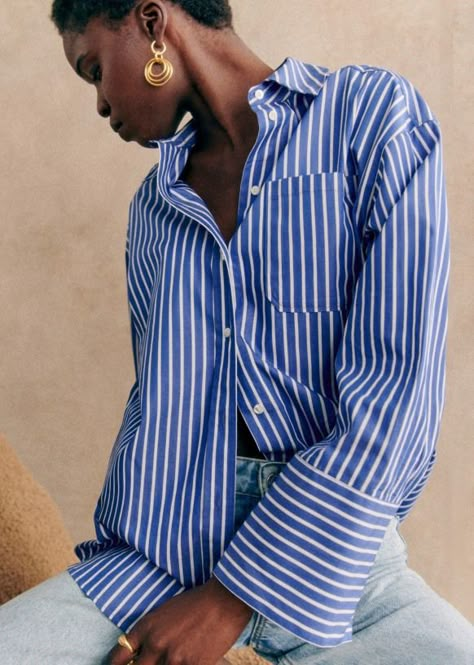 Bilma Shirt - Ecru - Organic Cotton - Sézane Blue Stripe Shirt Outfit, Jenna Lyons Style, Outfits With Striped Shirts, Parisian Look, French Girl Style, Blue Striped Shirt, Clothes Pattern, Pattern Ideas, French Girl